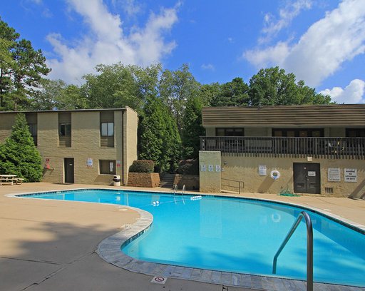 piscina en KRC Alderwood Trails en Atlanta, GA